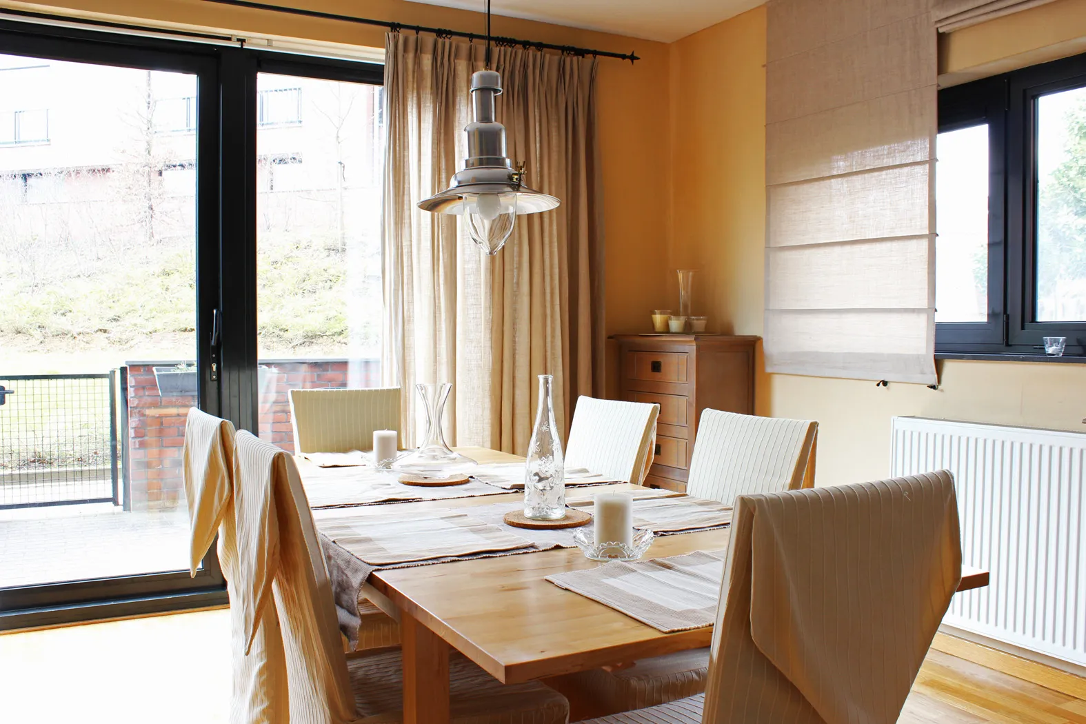 Knus appartement met terras en staanplaats in modern gebouw