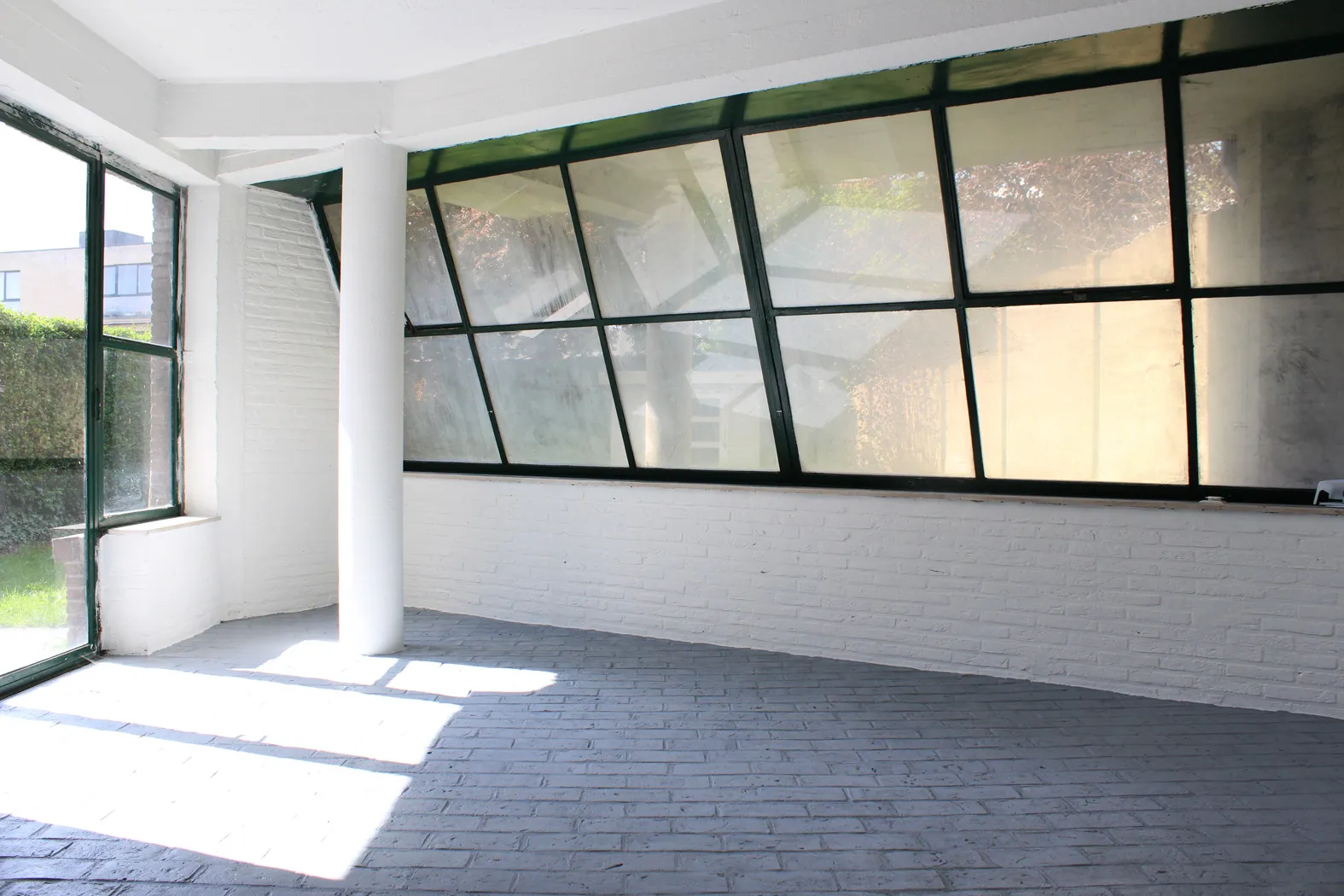 Modernistische architectenwoning met een zee aan ruimte1