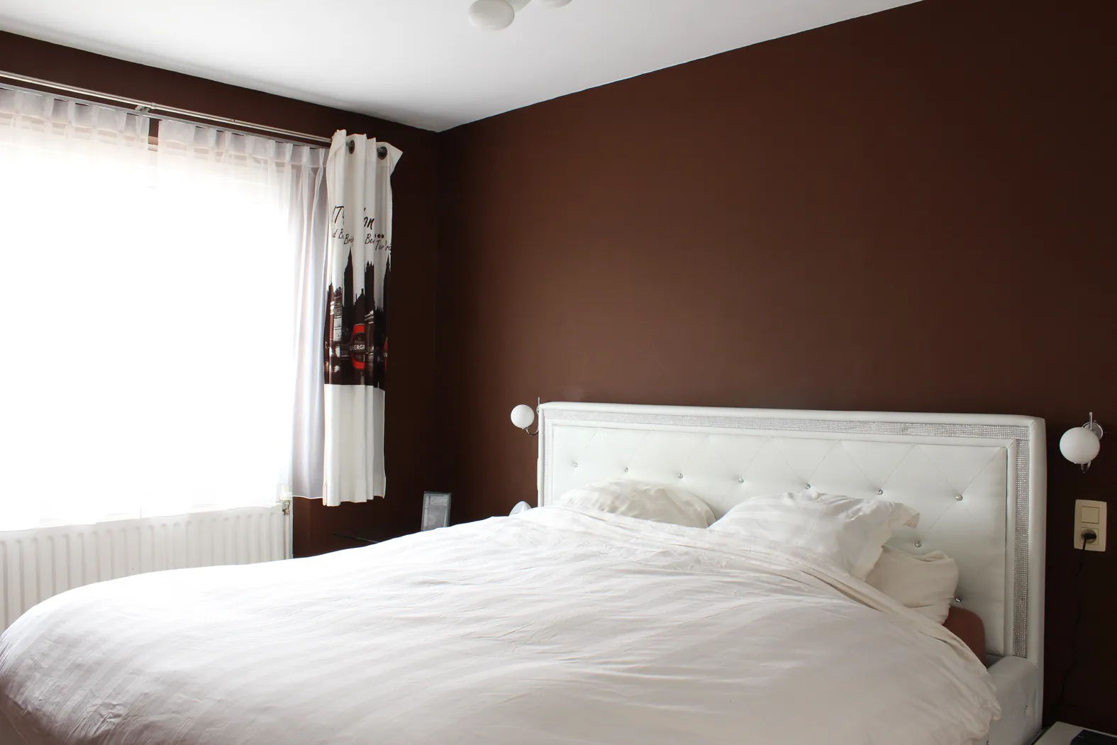 Volledig vernieuwd en centraal gelegen appartement2