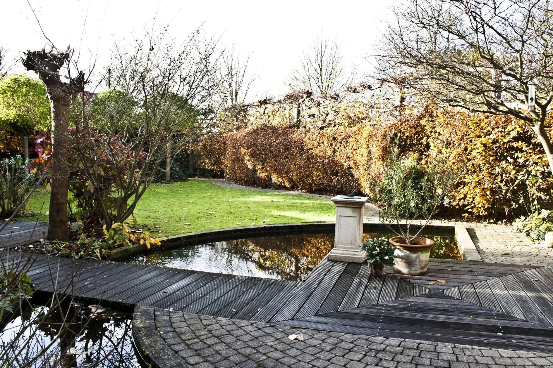 Ruime gezinswoning met tuin en vijver - Kortenberg
